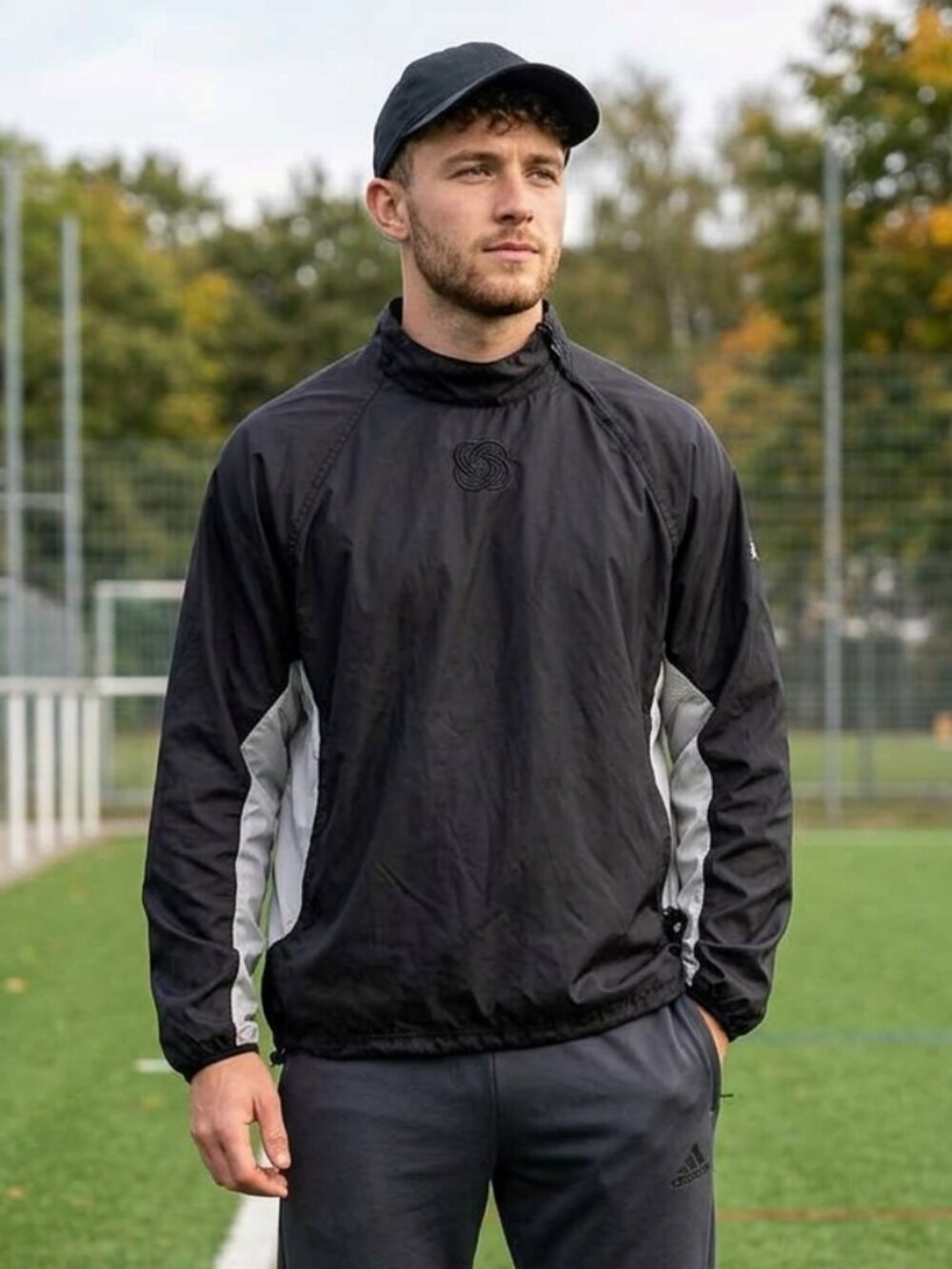 Adidas Pullover Wind Black and White Jacket